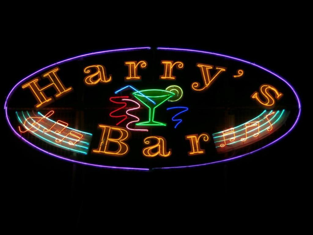 Harry'S Bar & Apartments 1 Ахарави Экстерьер фото